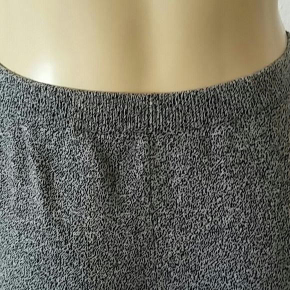 LIZ Claiborne skirt - Picture 3 of 7